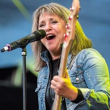 Suzi Quatro, The Undisputed Truth's Joe Harris and Doug Ashdown