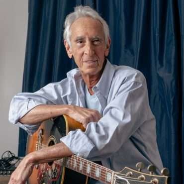 Looking Glass' ELLIOT LURIE on '70s smash hit 'Brandy'
