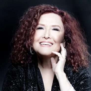 MELISSA MANCHESTER Celebrating 50 Years Still Singing Up A Storm