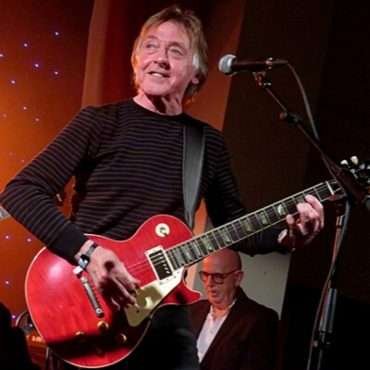 BADFINGER'S Joey Molland – The Tragic Demise of the Band Destined to be the Next Beatles