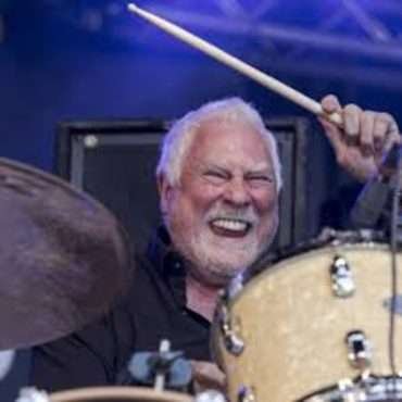 GOLDEN EARRING's Radar Love and Beyond: Drummer Cesar Zuiderwijk Reflects